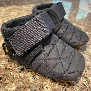Teva quilted baby bootie